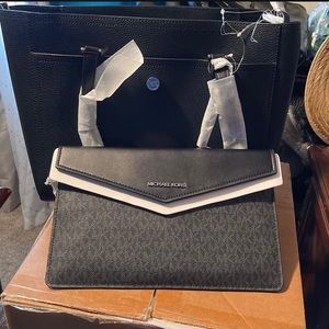 Michael Kors hand bag and card holder wallet